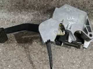 педаль Mercedes-Benz CLK-Класс W208/A208 [рестайлинг] 2000