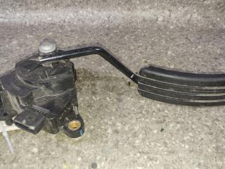 педаль Renault Scenic 2 поколение 2006