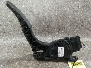 педаль Volvo V70 3 поколение 2010