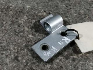 петля двери BMW 5 серия E39 2000