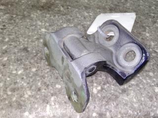 петля двери Hyundai Coupe GK 2004