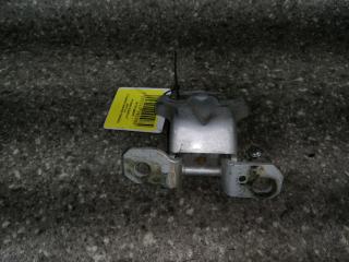 петля двери Hyundai Sonata EF 2000