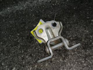 петля двери Hyundai Terracan 1 поколение 2004