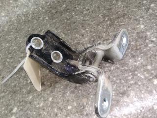 петля двери Kia Sportage 2 поколение 2007