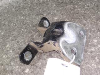 петля двери Kia Sportage 2 поколение 2007