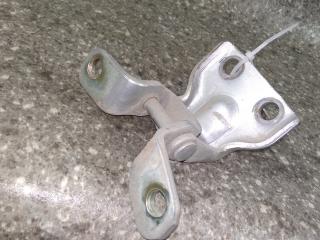 петля двери Mazda 323 BJ 2001