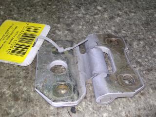 петля двери Mercedes-Benz 190 1 поколение 1988