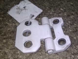 петля двери Mercedes-Benz 190 1 поколение 1988