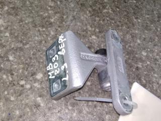 петля двери Mercedes-Benz C-Класс W203/S203/CL203 2002