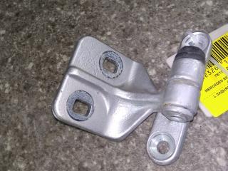 петля двери Mercedes-Benz C-Класс W203/S203/CL203 2002