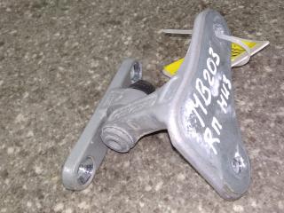 петля двери Mercedes-Benz C-Класс W203/S203/CL203 2002