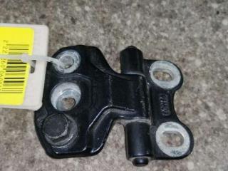 петля двери Mercedes-Benz E-Класс W210/S210 [рестайлинг] 2001