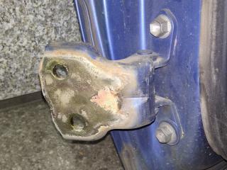 петля двери Suzuki Ignis 2 поколение (MH) 2004