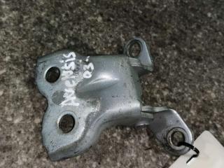 петля двери Toyota Avensis 2 поколение (T250) 2006