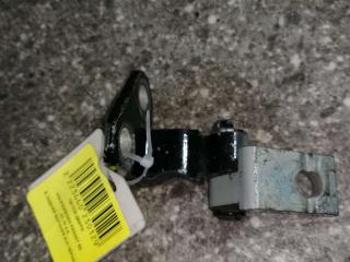 петля двери Volkswagen Passat B6 2008