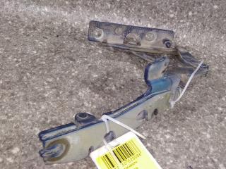 петля капота правая BMW 5 серия E39 2000