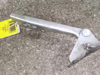 петля капота левая Mitsubishi Carisma 1 поколение [рестайлинг] 2001