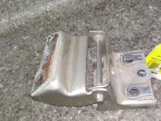 петля крышки багажника Chrysler Voyager 4 поколение 2003