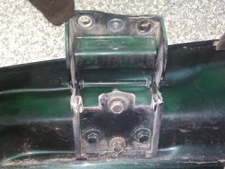 петля крышки багажника Chrysler Voyager 3 поколение 1999