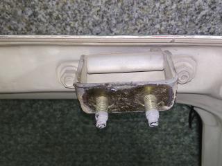 петля крышки багажника Nissan X-Trail T30 2004