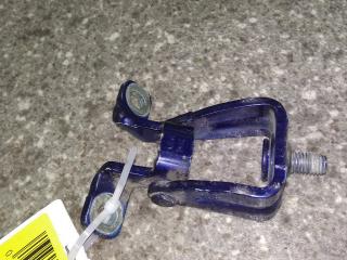 петля крышки багажника Volkswagen Polo 5 поколение 2012