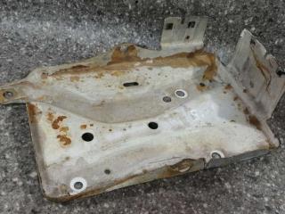 полка аккумулятора Nissan Almera N15 1998