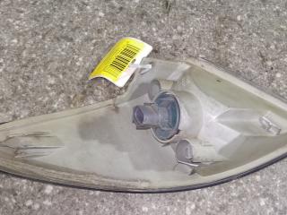 поворотник левый Mazda Premacy CP 2000