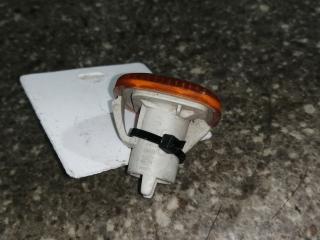 повторитель поворота на крыле левый Audi A6 4A/C4 1997