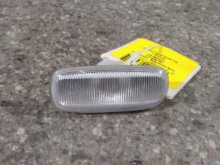 повторитель поворота на крыле правый Audi A4 B5 [рестайлинг] 2000