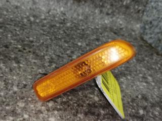 повторитель поворота на крыле левый BMW 3 серия E46 2000