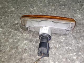 повторитель поворота на крыле левый BMW 5 серия E39 2000