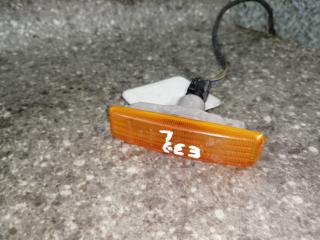 повторитель поворота на крыле правый BMW 5 серия E39 2000