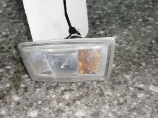 повторитель поворота на крыле левый Chevrolet Cruze 1 поколение 2011