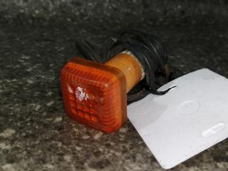 повторитель поворота на крыле левый Ford Sierra 1 поколение [рестайлинг] 1990