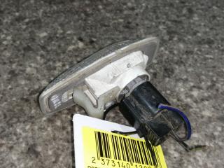 повторитель поворота на крыле левый Hyundai Matrix 1 поколение 2005