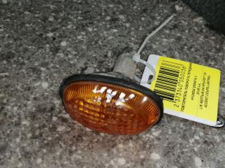 повторитель поворота на крыле левый Hyundai Sonata Y3 [рестайлинг] 1996