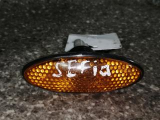 повторитель поворота на крыле правый Kia Shuma 1 поколение 1999