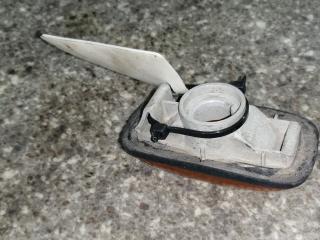 повторитель поворота на крыле правый Nissan Almera N16 2001