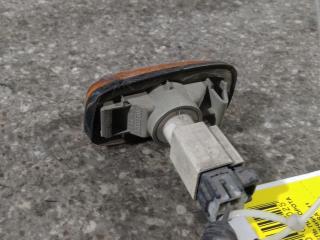 повторитель поворота на крыле левый Nissan Primera P11 1999