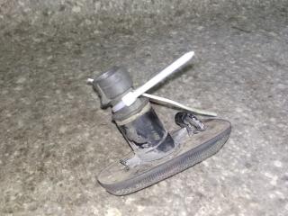 повторитель поворота на крыле левый Opel Astra G 2001