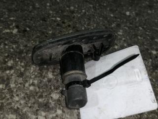 повторитель поворота на крыле правый Opel Astra G 2001