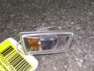 повторитель поворота на крыле левый Opel Corsa D 2010