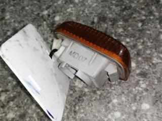 повторитель поворота на крыле правый Opel Frontera B 2001