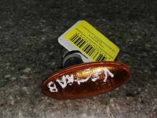 повторитель поворота на крыле левый Opel Vectra B 1999