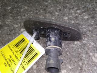 повторитель поворота на крыле правый Opel Zafira 1 поколение (A) 2002