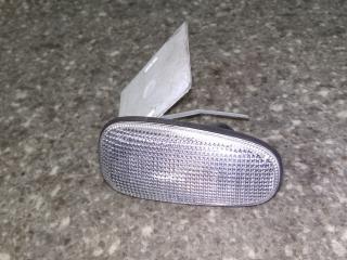 повторитель поворота на крыле правый Opel Zafira 1 поколение (A) 2002