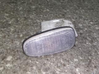 повторитель поворота на крыле правый Opel Zafira 1 поколение (A) 2002