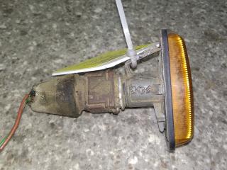 повторитель поворота на крыле левый Peugeot 806 221 1998