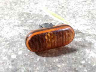 повторитель поворота на крыле левый Renault Megane 1 поколение 1999