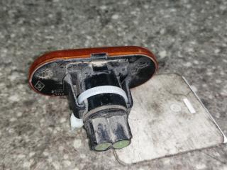 повторитель поворота на крыле правый Renault Megane 1 поколение 1999